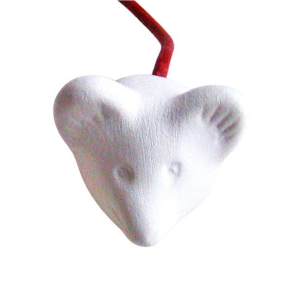 Geursteentje muis met staartje